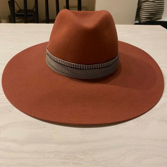 Tonak Red Felt Hat (Fedora)(Size Sm) - Picture 1 of 5